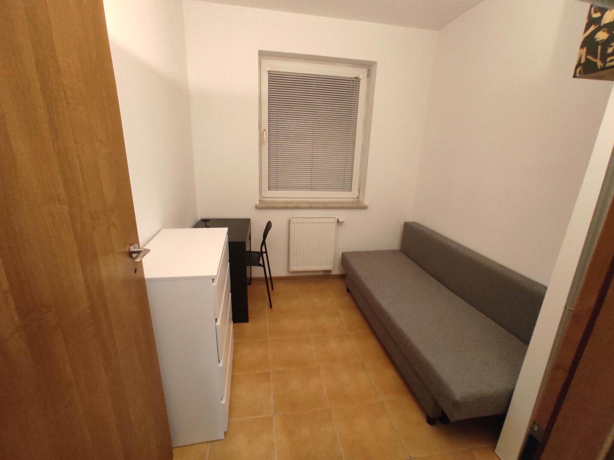 Nice Room With 2 Shared Bathrooms ,Wc , 2Km To Old Town -100M From Metro Szwedzka Varşova Dış mekan fotoğraf